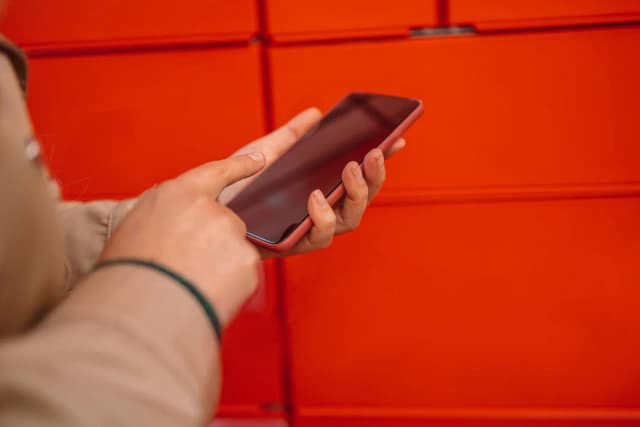 Jak nadać przesyłkę pobraniową InPost – proste kroki do sukcesu