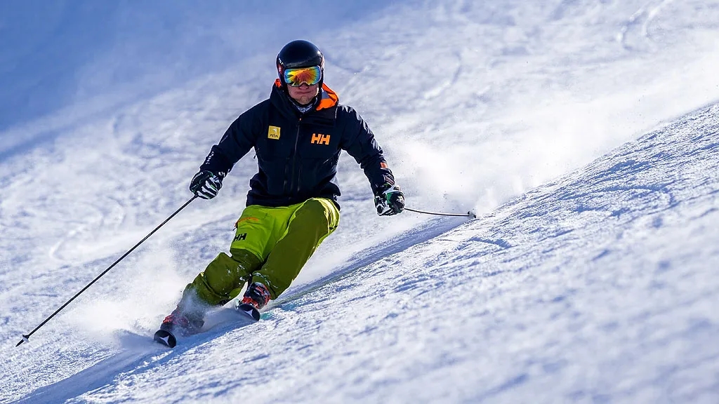 Ranking nart zjazdowych – wybierz najlepsze modele dla siebie