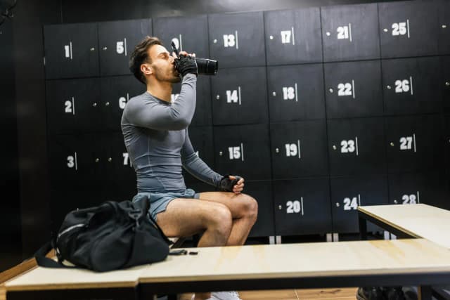 Jaką przedtreningówkę wybrać, aby osiągnąć lepsze wyniki treningowe?